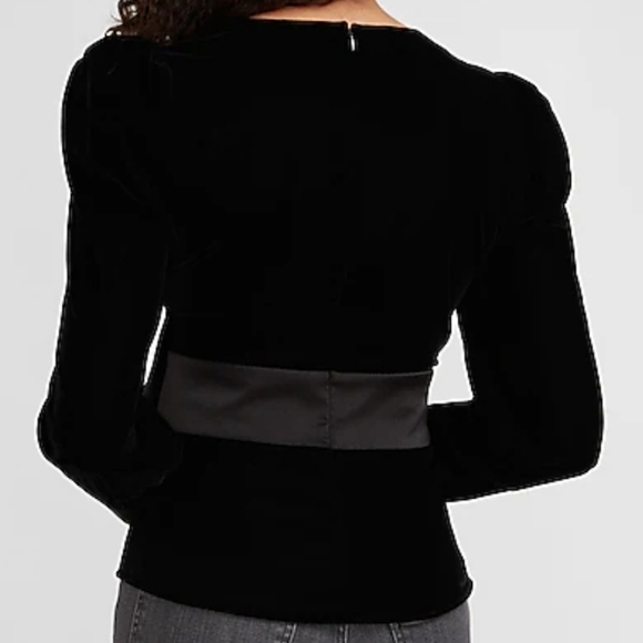NEW! EXPRESS Velvet V-neck Crossover Long Sleeve Bow Accent Blouse Top XS. - Picture 3 of 6